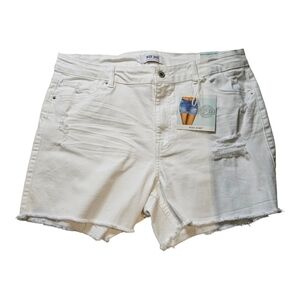 Wax Jeans White Denim Distressed Shorts Size 3X NWT